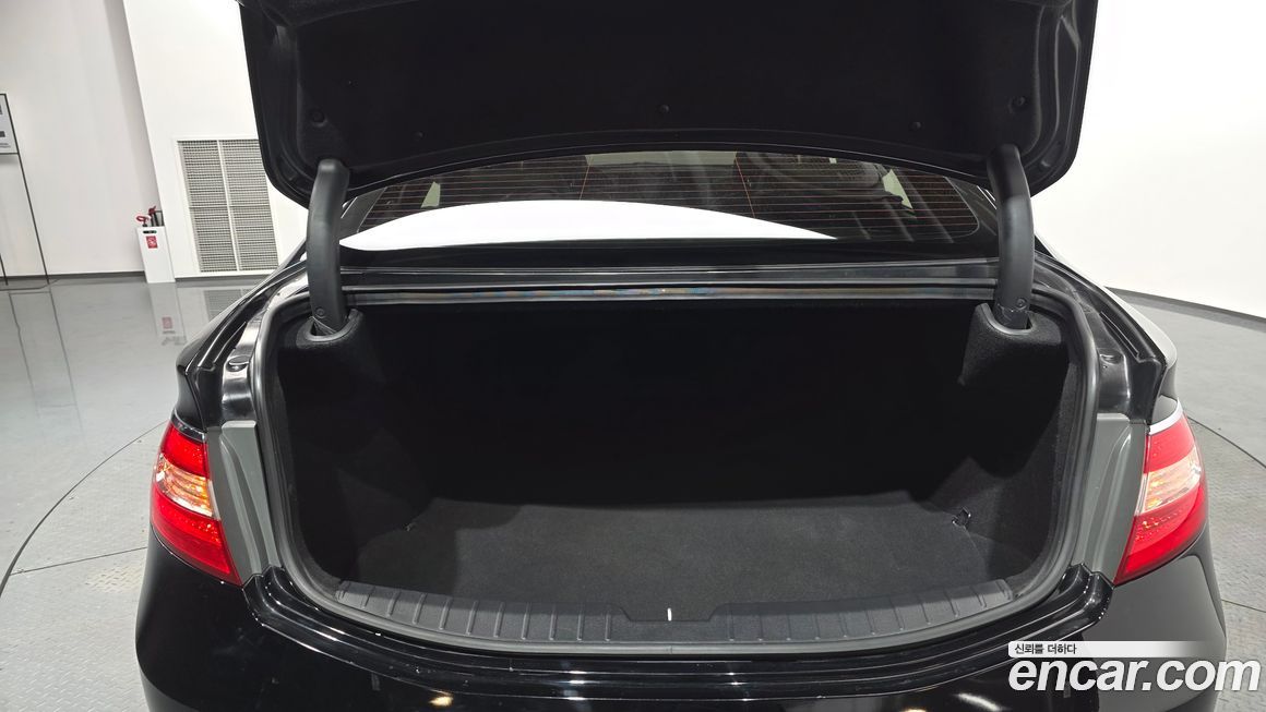 Hyundai Grandeur 2016