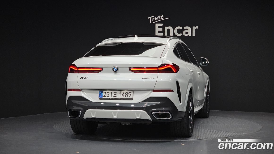 BMW X6 2022