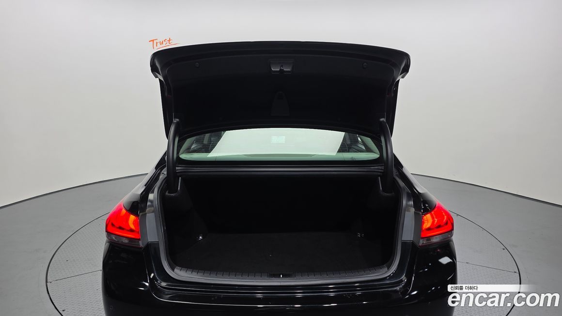 Hyundai Genesis 2015