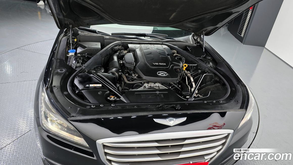 Hyundai Genesis 2015