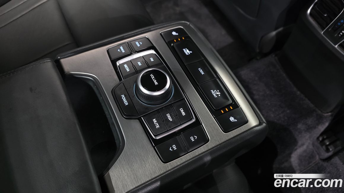 Hyundai Genesis 2015