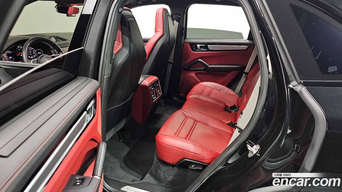 Porsche Cayenne 2023