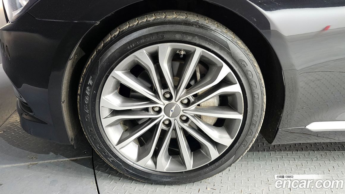 Hyundai Genesis 2014