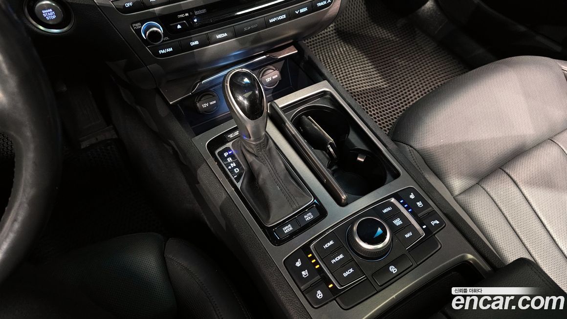 Hyundai Genesis 2014