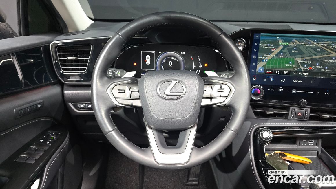Lexus NX 2023