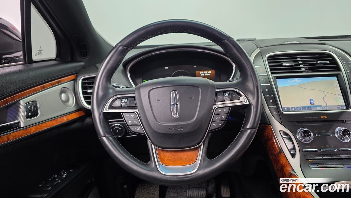 Lincoln Nautilus 2020