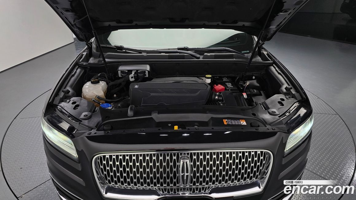 Lincoln Nautilus 2020