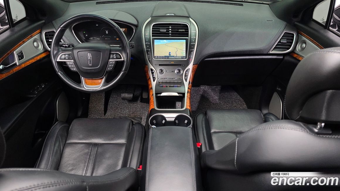 Lincoln Nautilus 2020