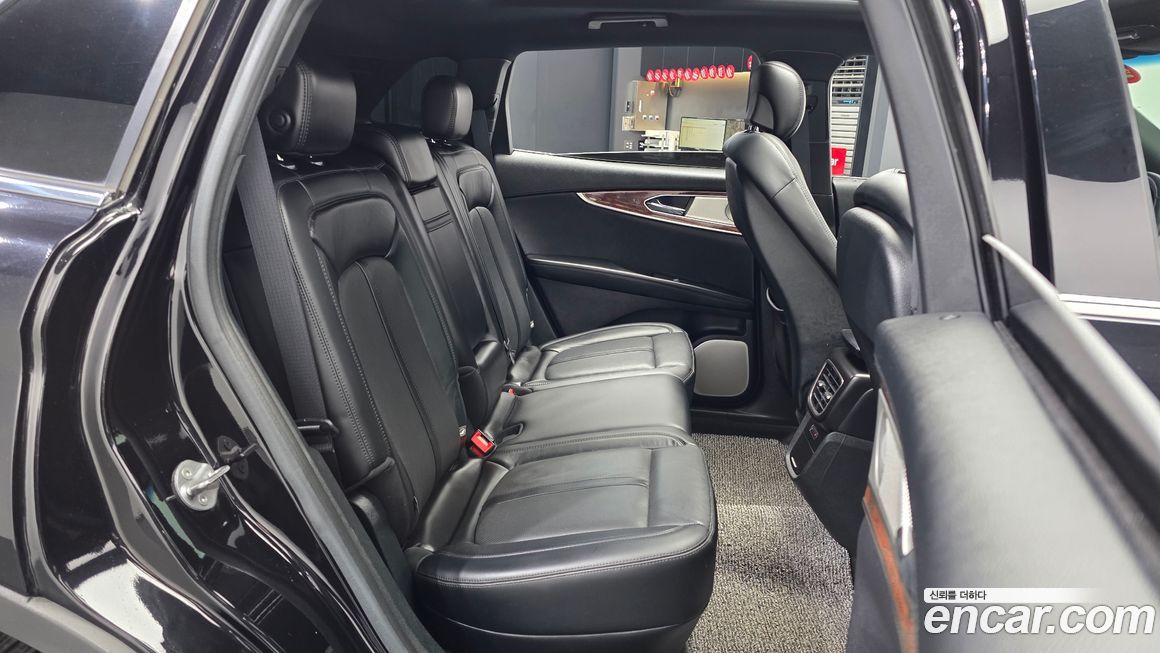 Lincoln Nautilus 2020