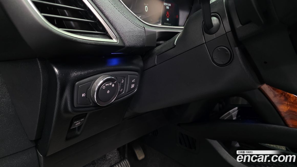 Lincoln Nautilus 2020