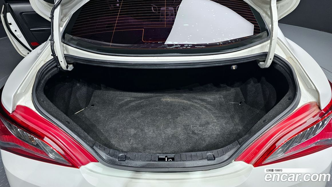 Hyundai Genesis 2009