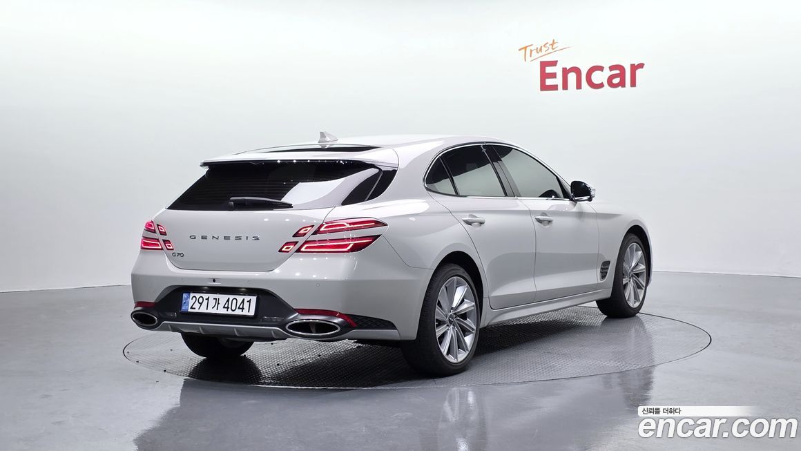 Genesis G70 2024
