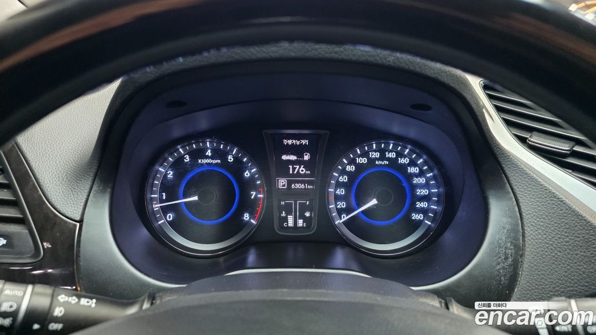 Hyundai Grandeur 2011