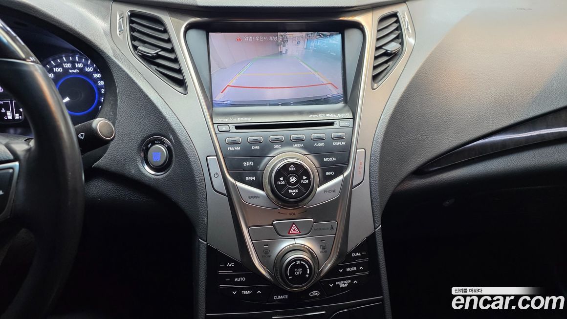 Hyundai Grandeur 2011