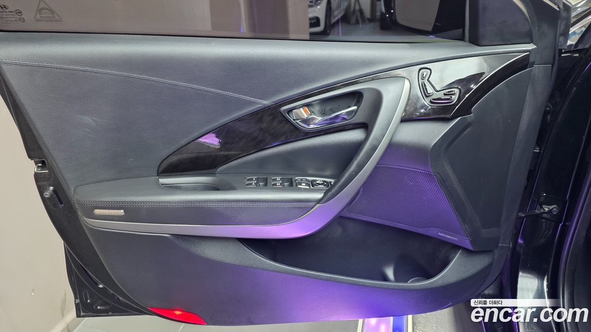 Hyundai Grandeur 2011