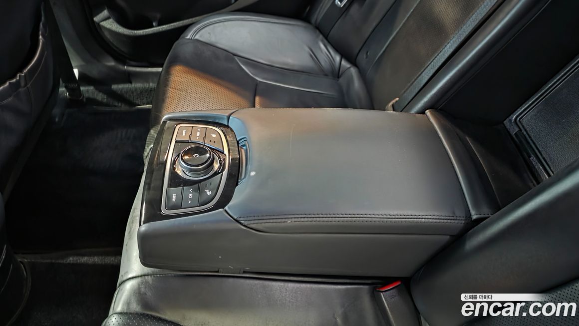 Hyundai Grandeur 2011