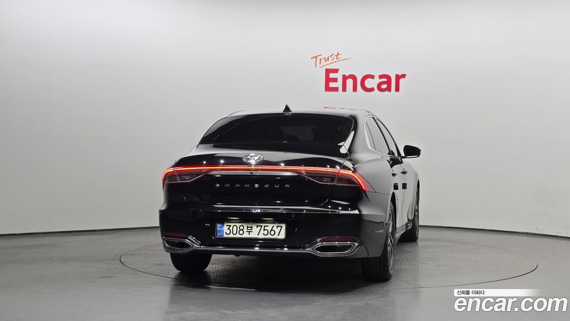 Hyundai Grandeur 2022