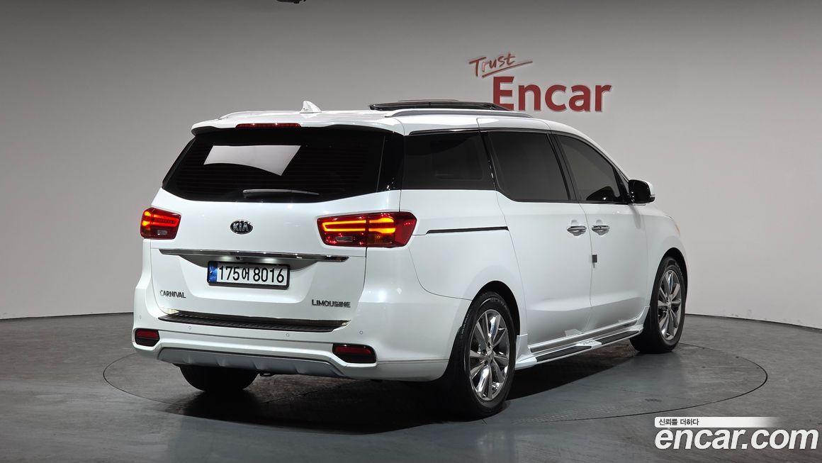 Kia Canival 2019