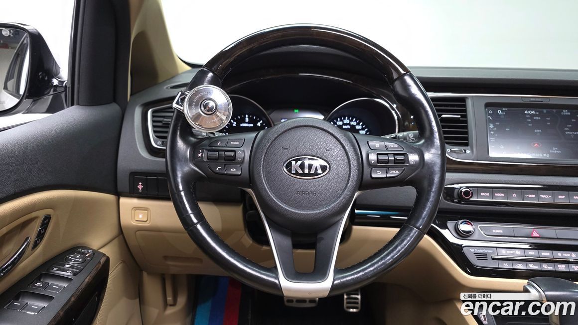Kia Canival 2019