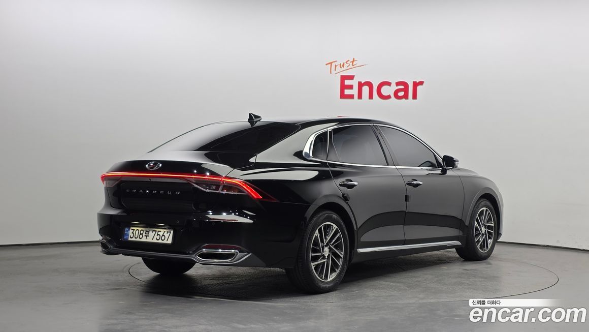 Hyundai Grandeur 2022