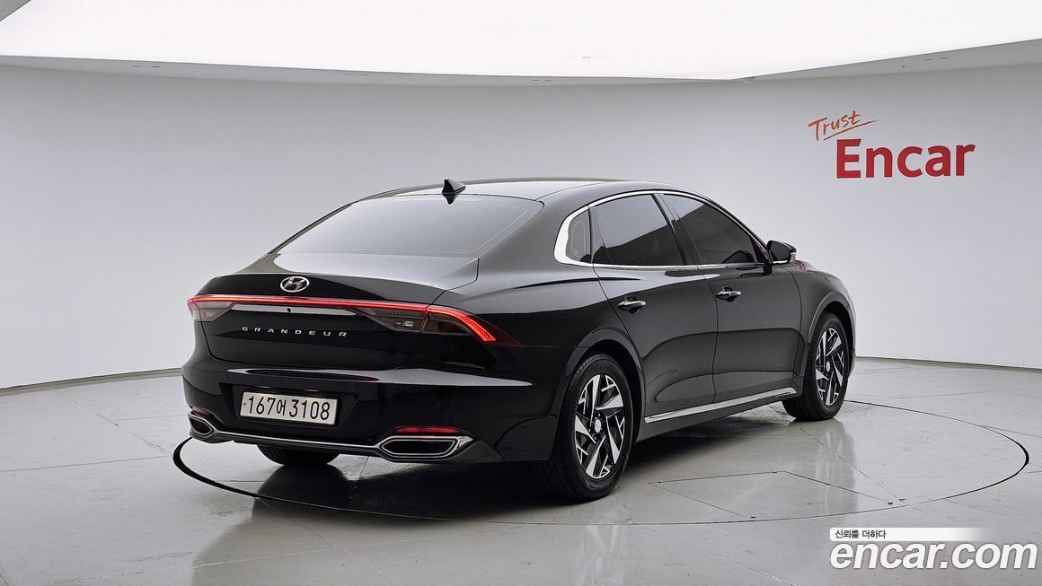 Hyundai Grandeur 2022
