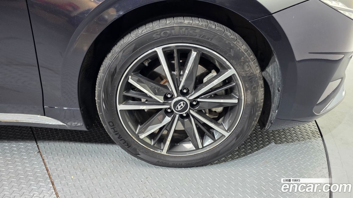 Hyundai Grandeur 2021