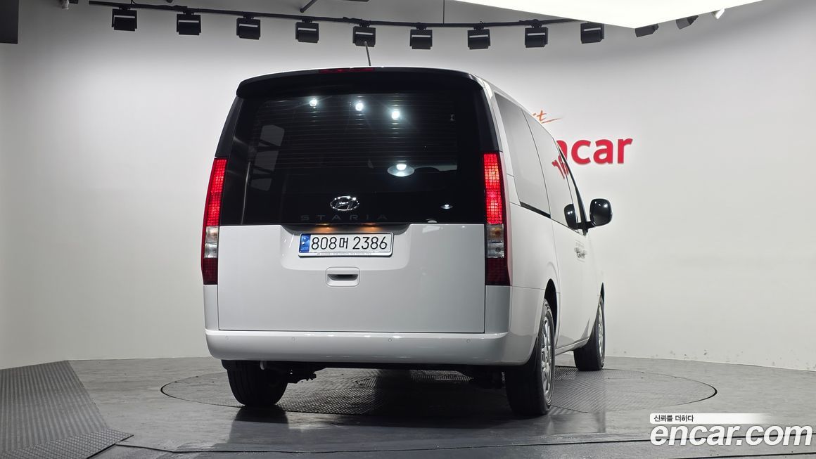 Hyundai Staria 2023