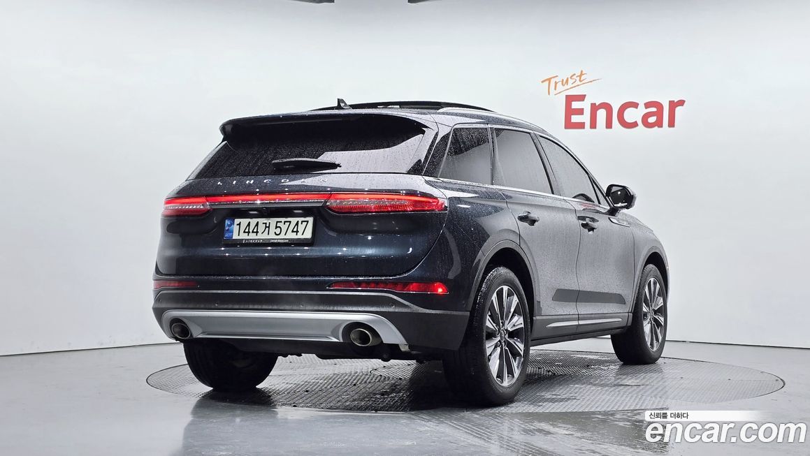 Lincoln Corsair 2021