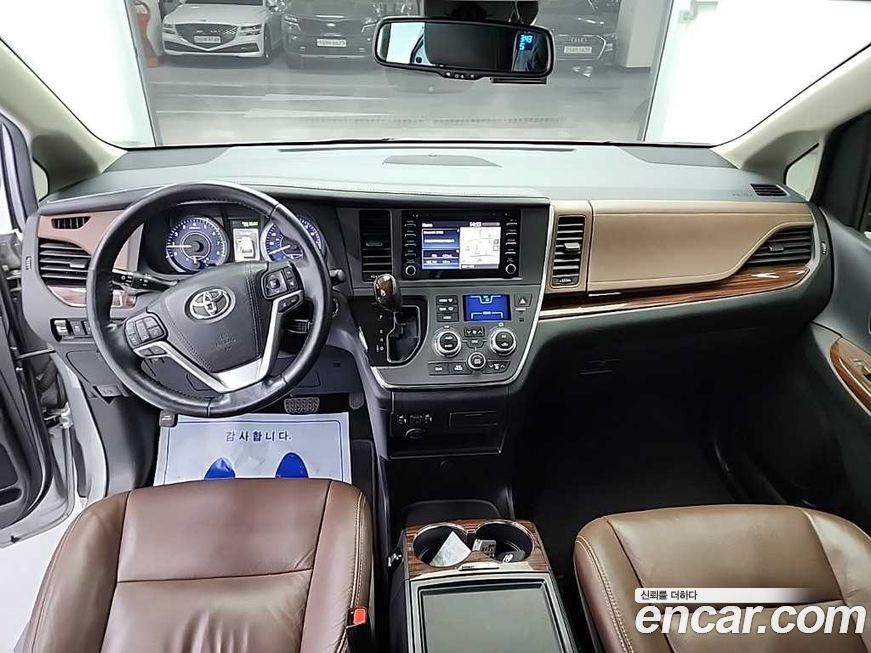 Toyota Sienna 2018