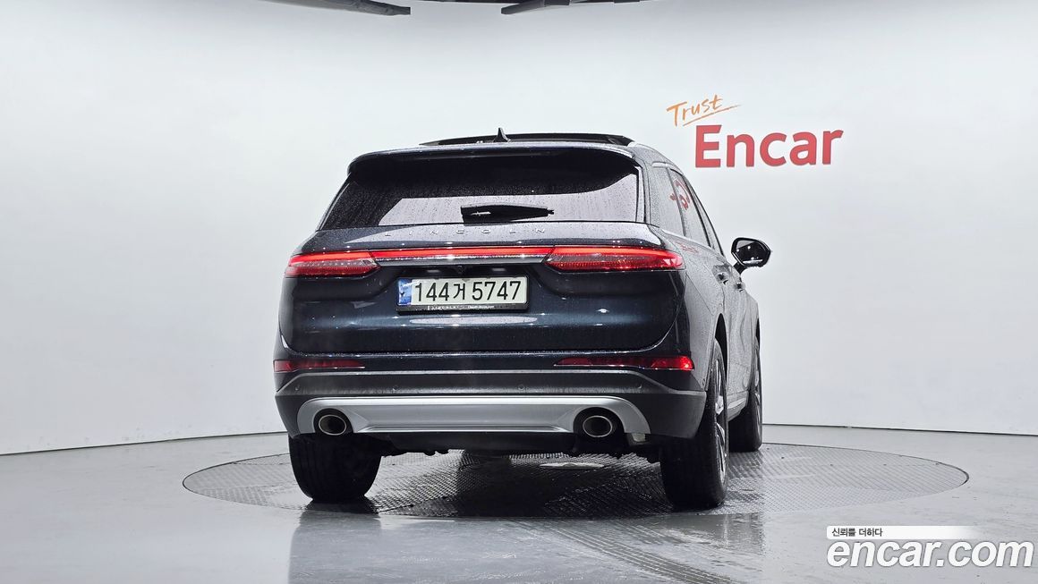 Lincoln Corsair 2021