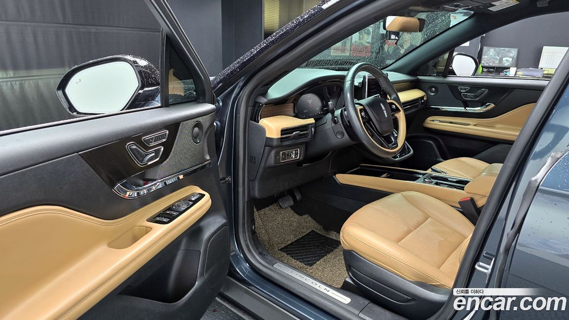 Lincoln Corsair 2021