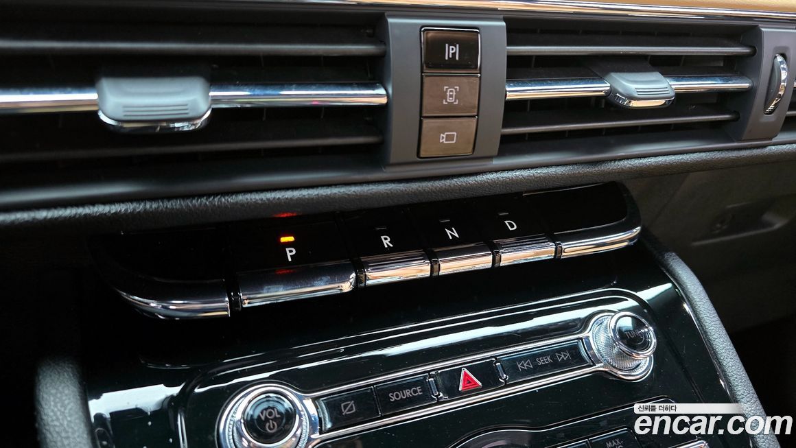 Lincoln Corsair 2021