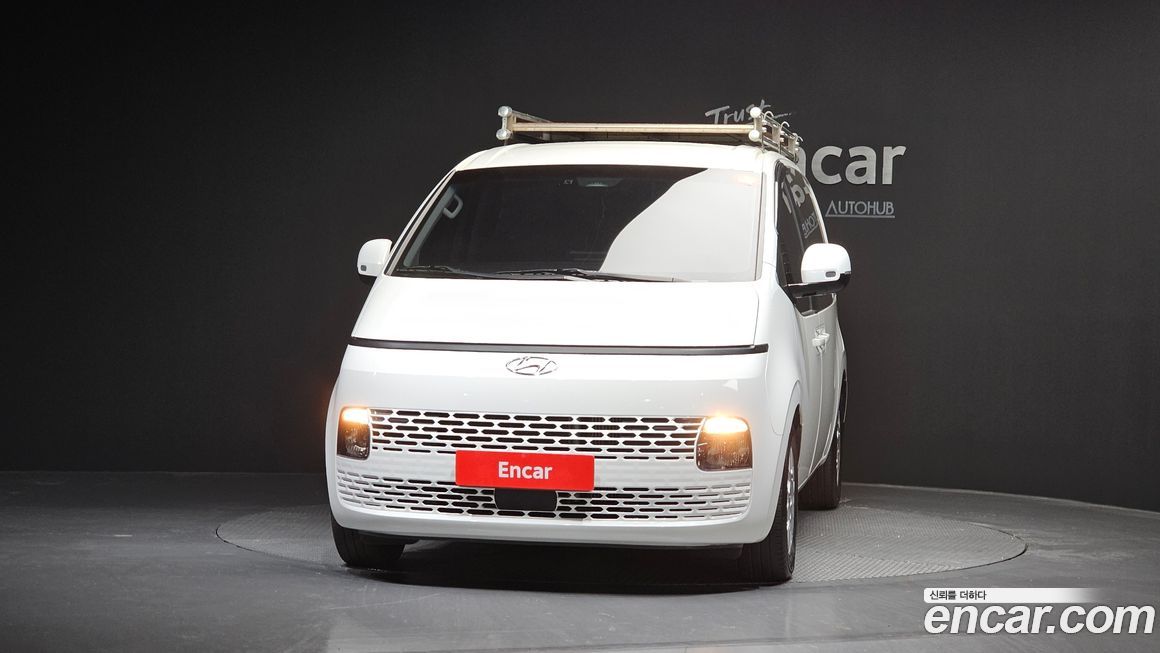 Hyundai Staria 2022