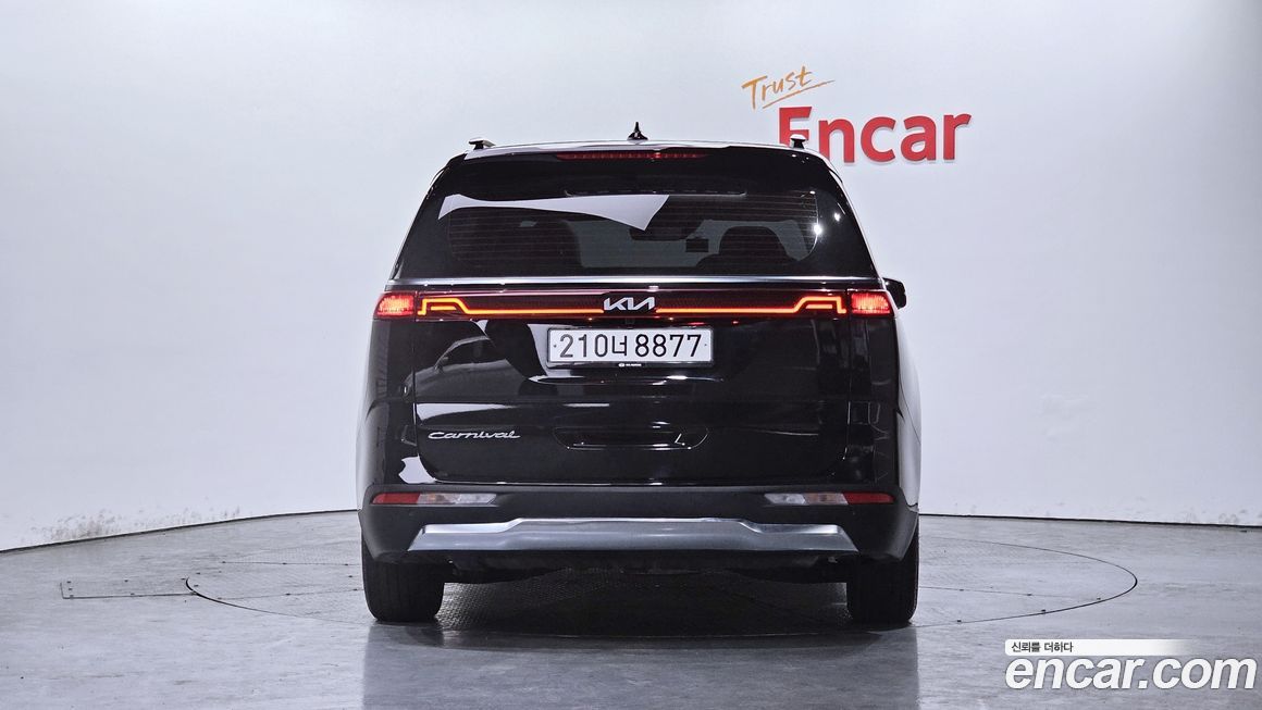 Kia Canival 2021
