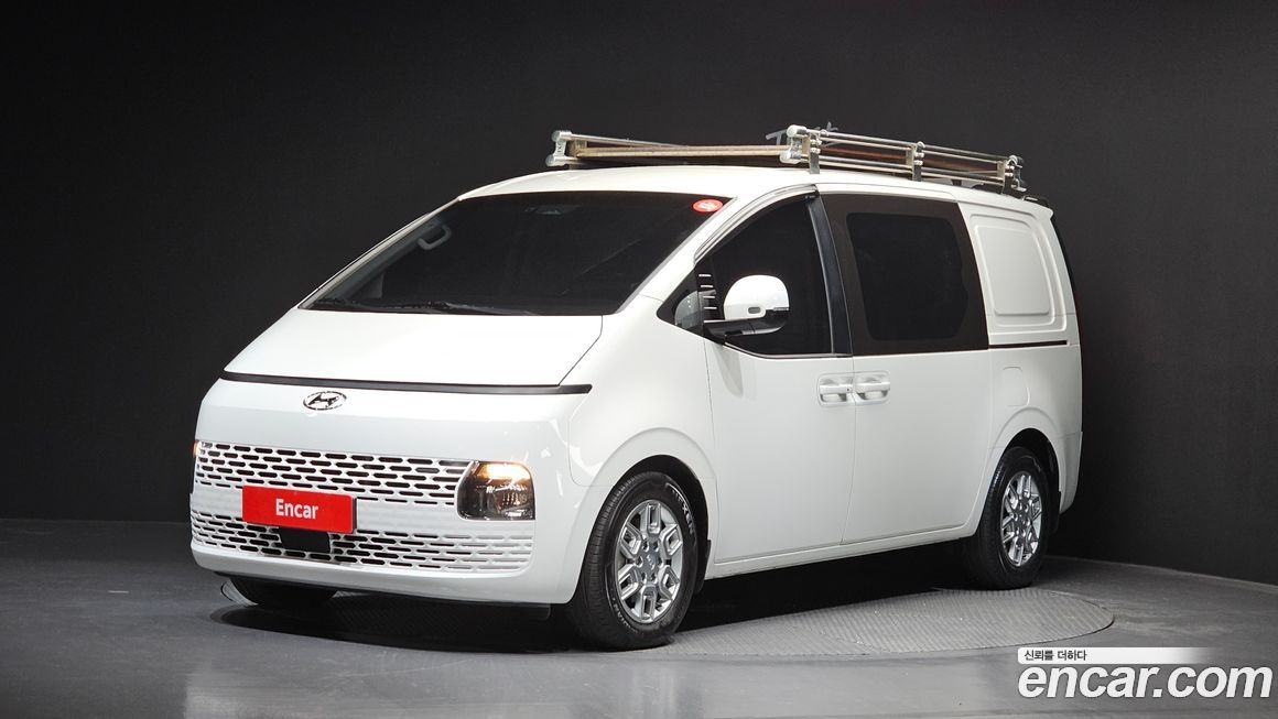 Hyundai Staria 2022