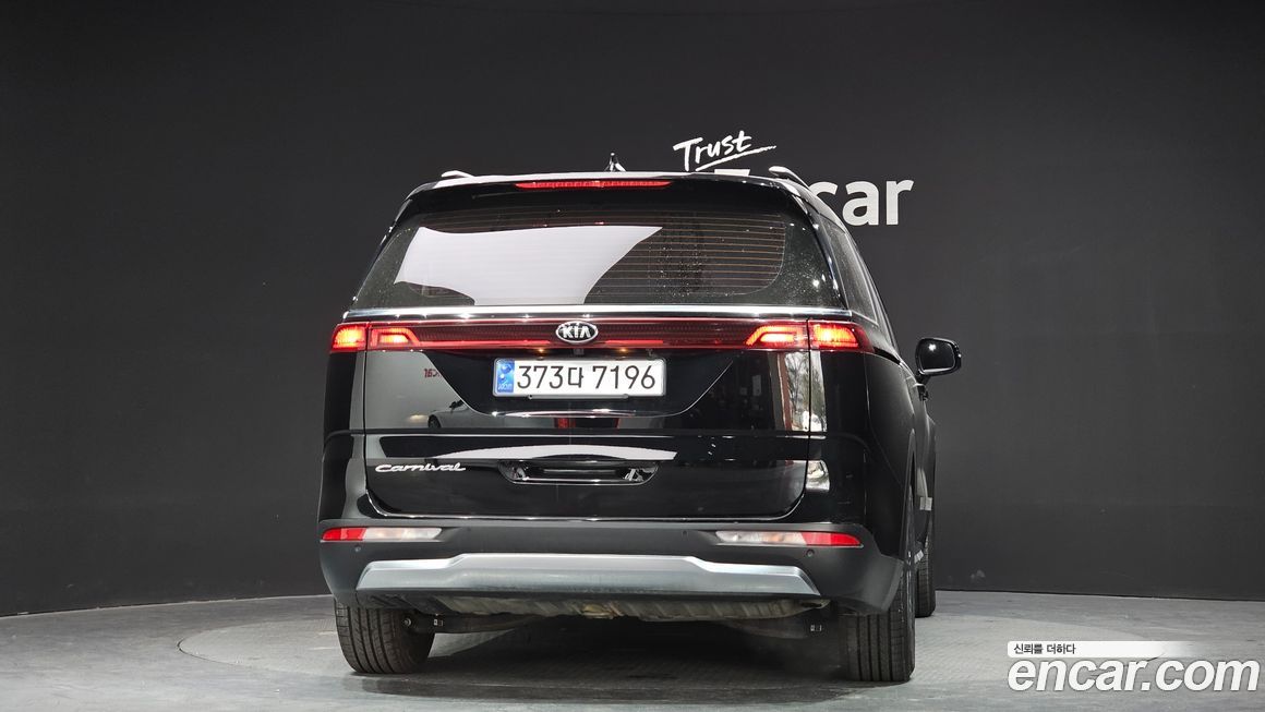 Kia Canival 2021