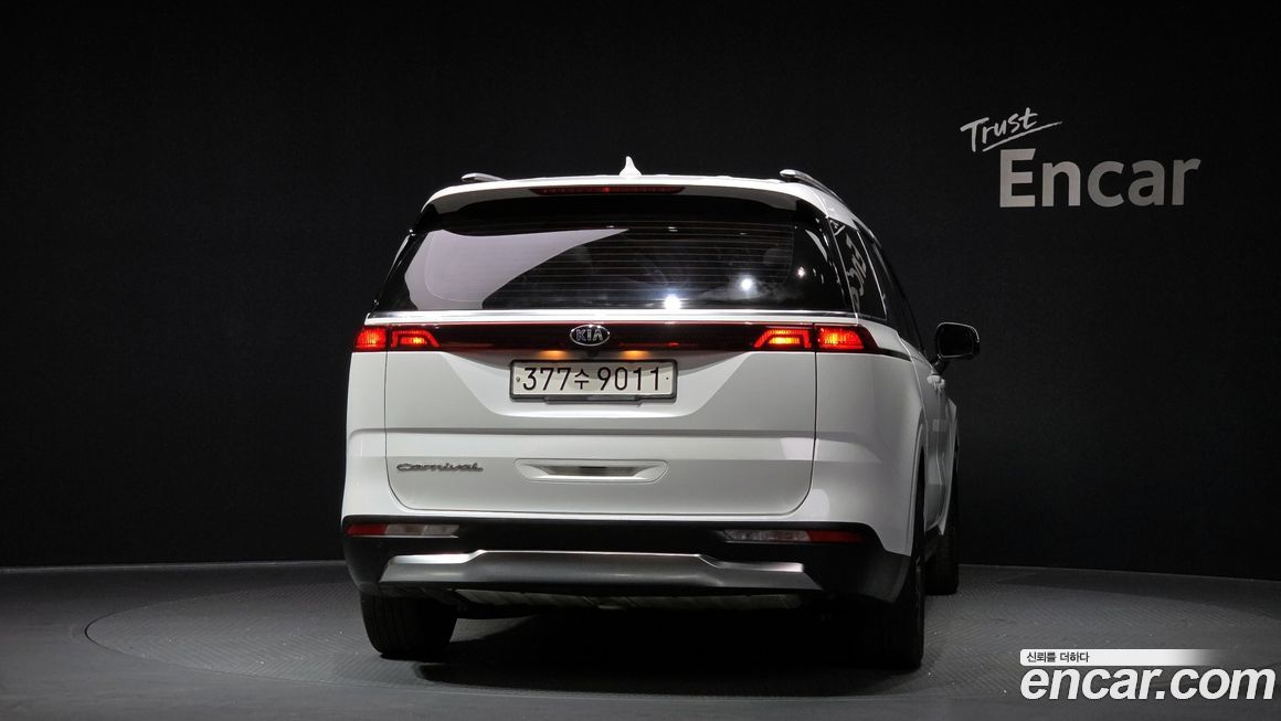 Kia Canival 2021