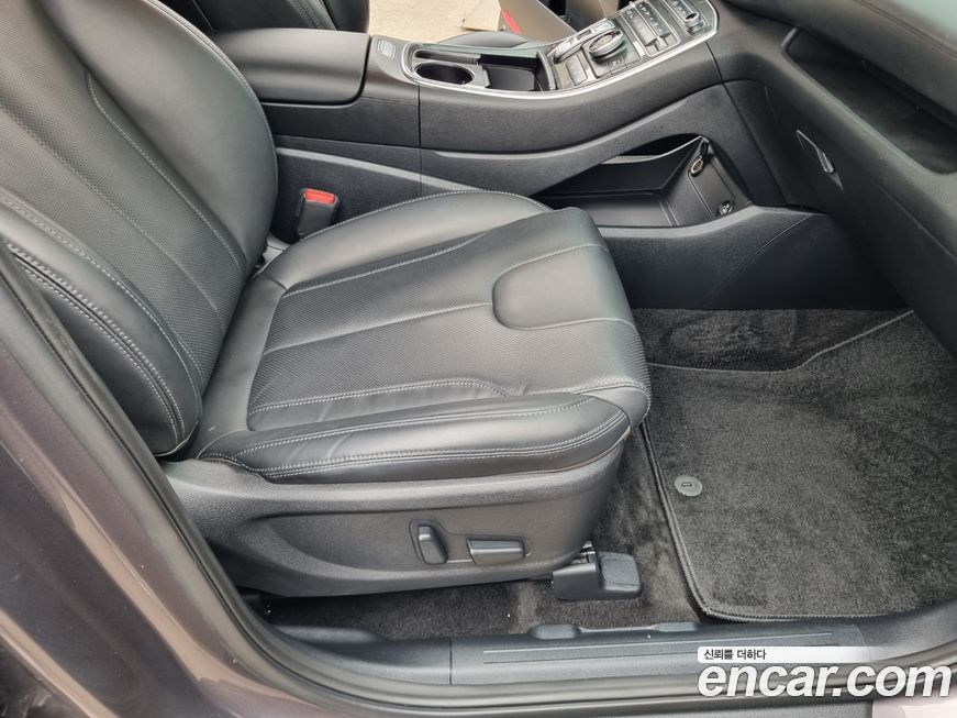 Hyundai Santafe 2022