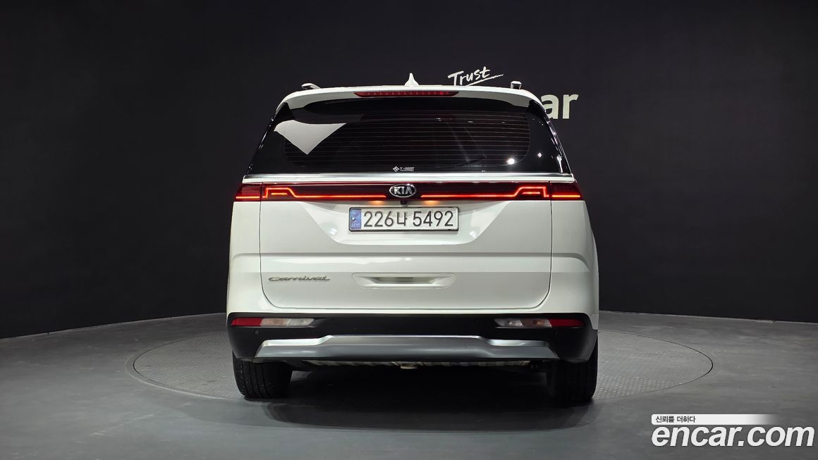 Kia Canival 2021