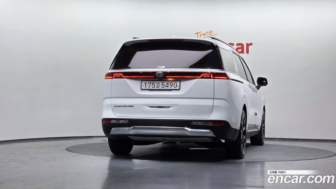 Kia Canival 2021