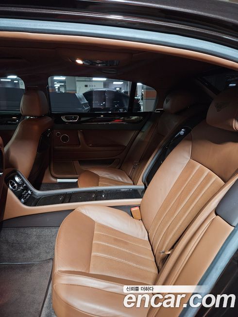 Bentley Flying Spur 2011