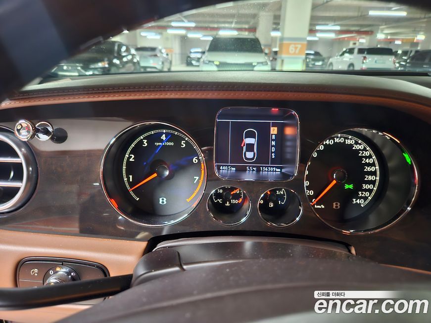 Bentley Flying Spur 2011