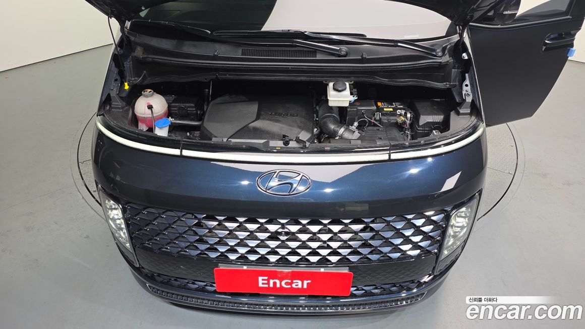Hyundai Staria 2024