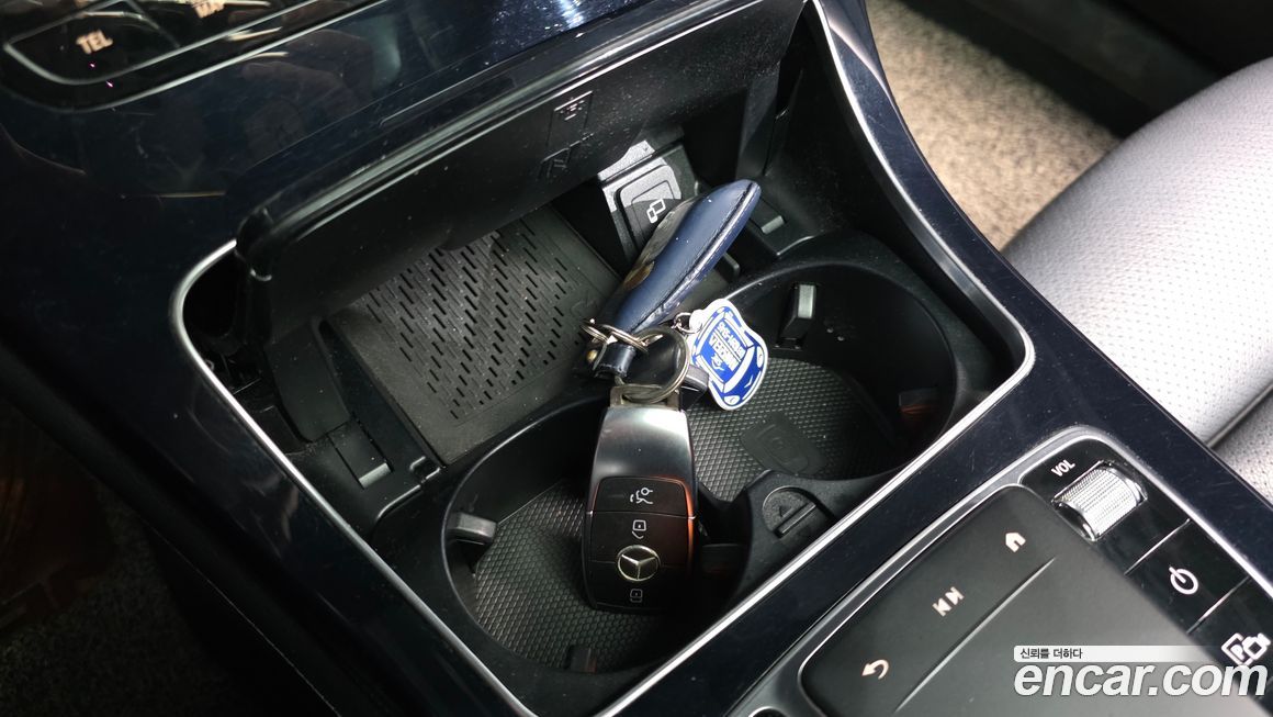 Mercedes-Benz GLC-Class 2021