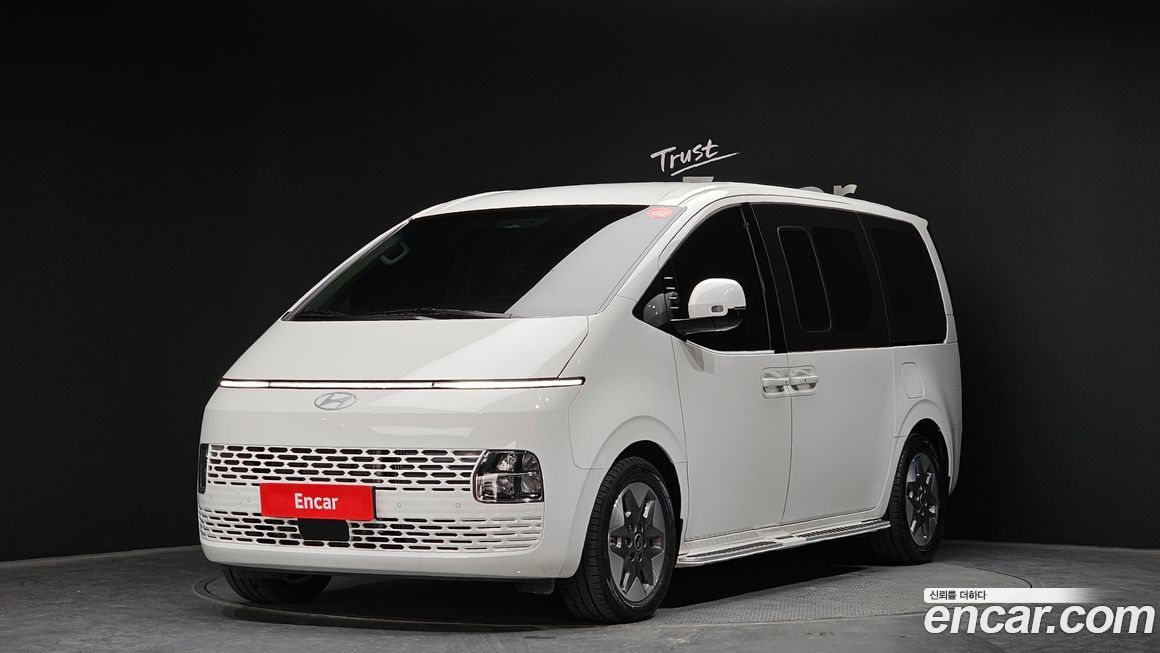 Hyundai Staria 2025