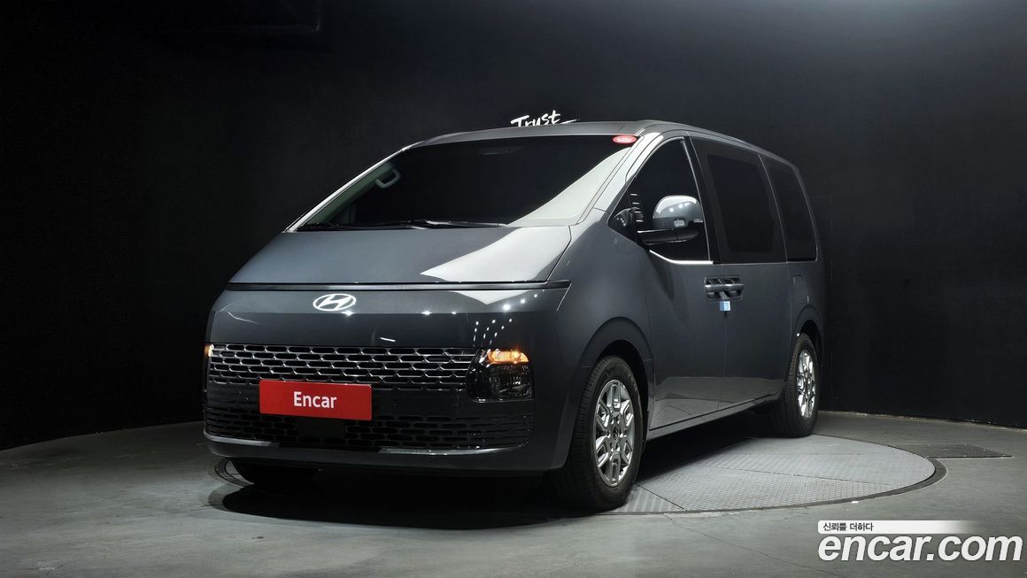 Hyundai Staria 2025