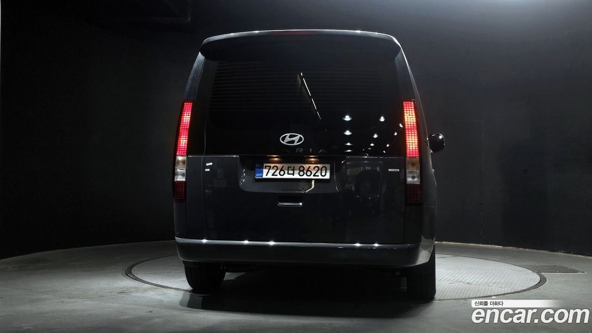 Hyundai Staria 2025