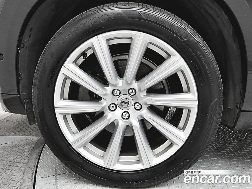 Volvo XC90 2019