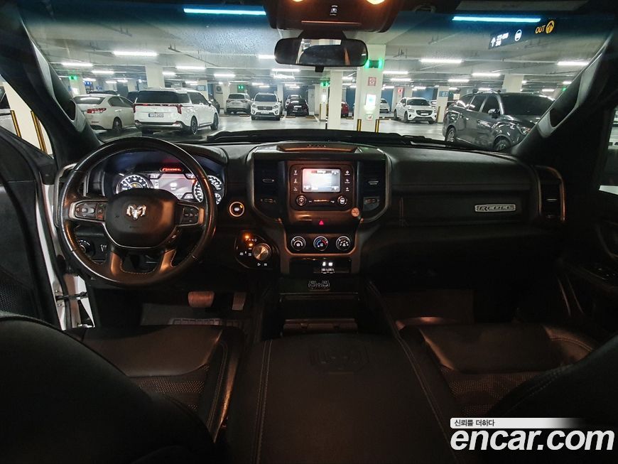 Dodge Ram Pick Up 2020