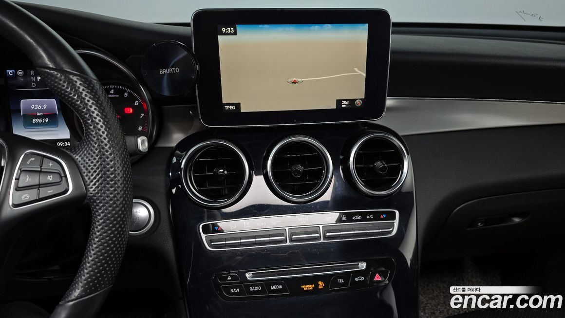 Mercedes-Benz GLC-Class 2019